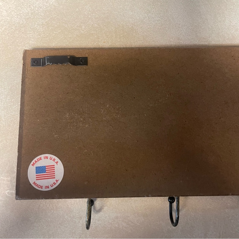 Badger Country Distressed Key Hook Sign - Picture 4 of 6